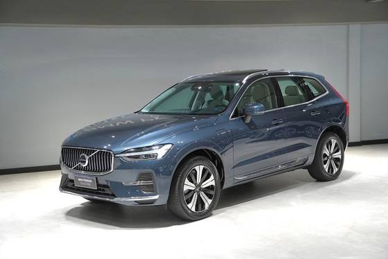 VOLVO XC60 2.0 T8 RECHARGE PLUS AWD GEARTRONIC